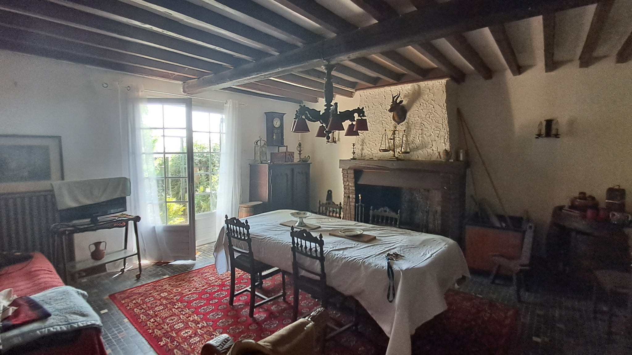 UN CADRE DE VIE PRIVILÉGIÉ À PERSONNALISER SELON VOS ENVIES !Secteur BREZOLLES