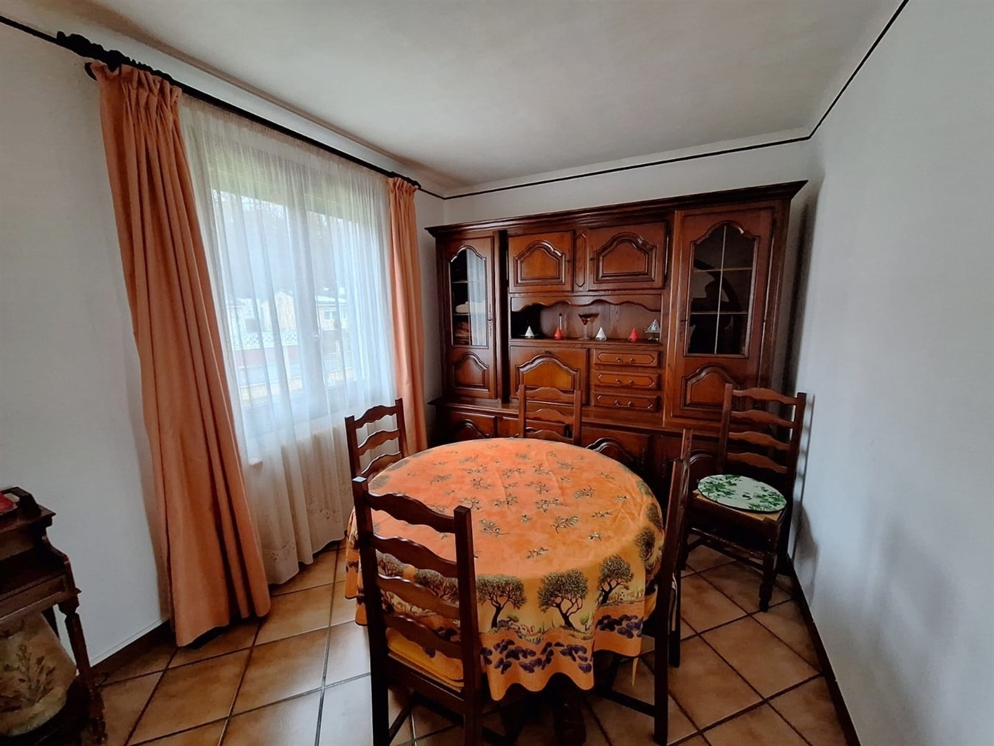 MAISONSAINT LUBIN DES JONCHERETS