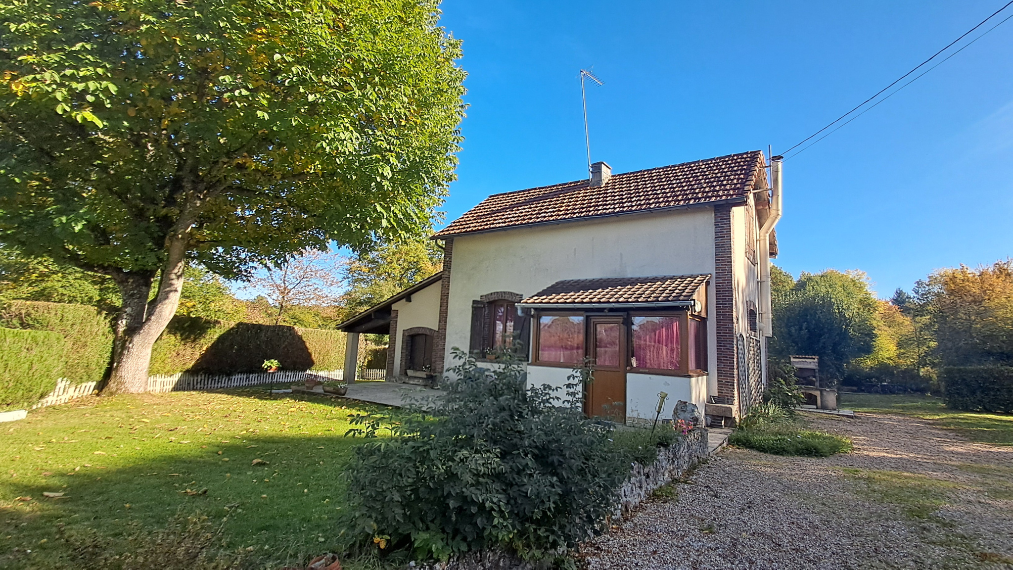 MAISON DE CAMPAGNE AU CALMESENONCHES