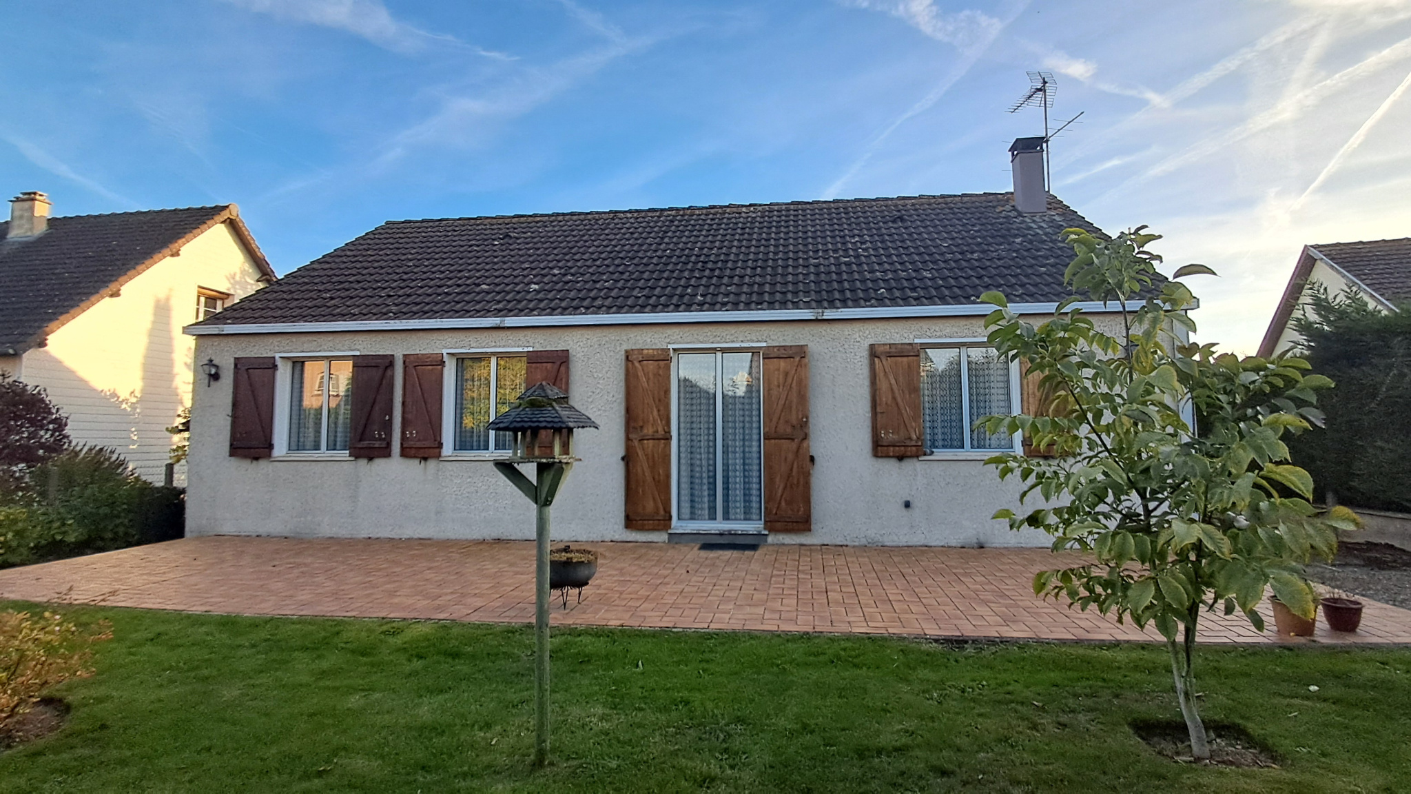 MAISON DE PLAIN-PIED PROCHE CENTRESENONCHES