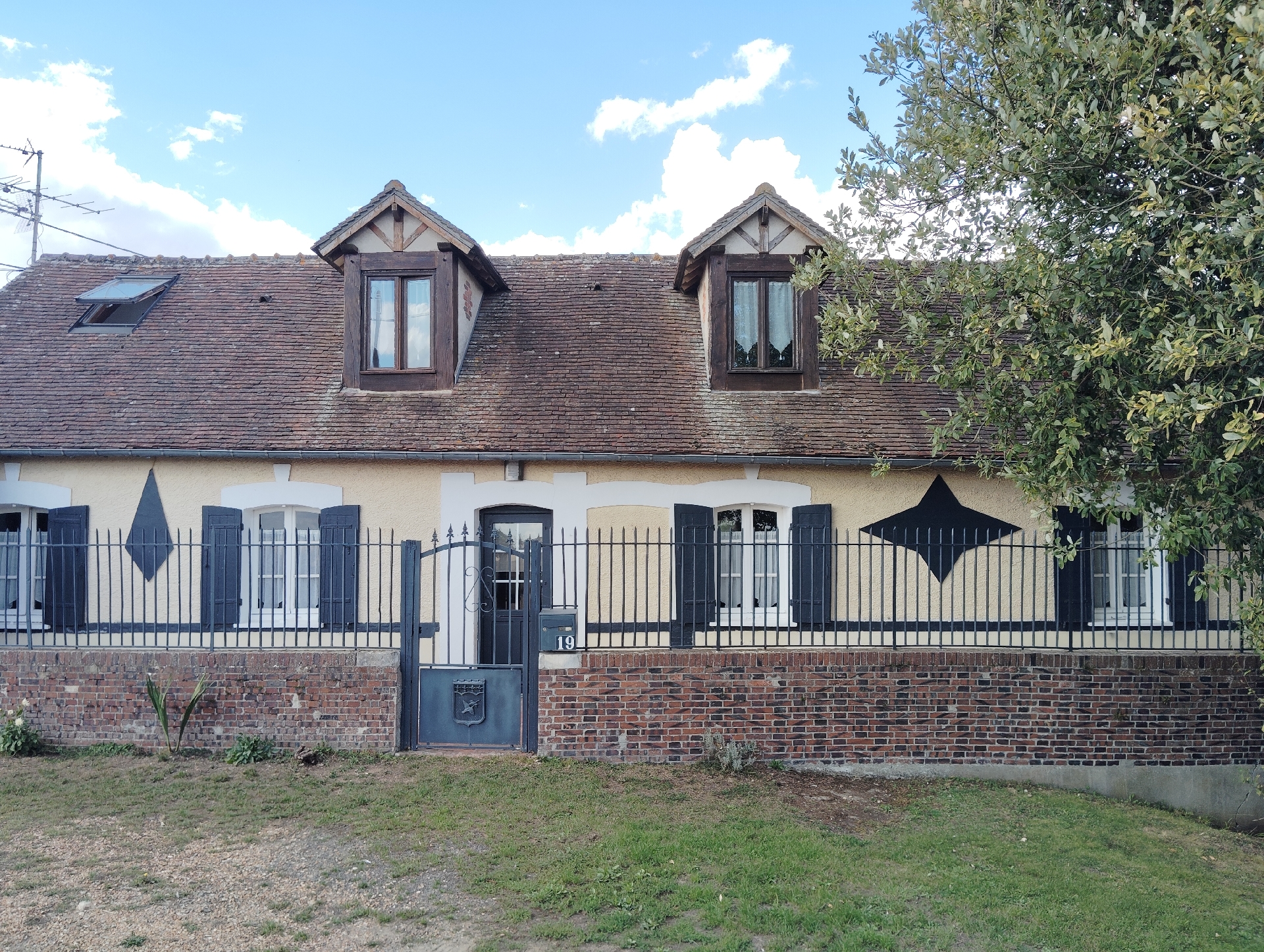 MAISONILLIERS-L'EVEQUE