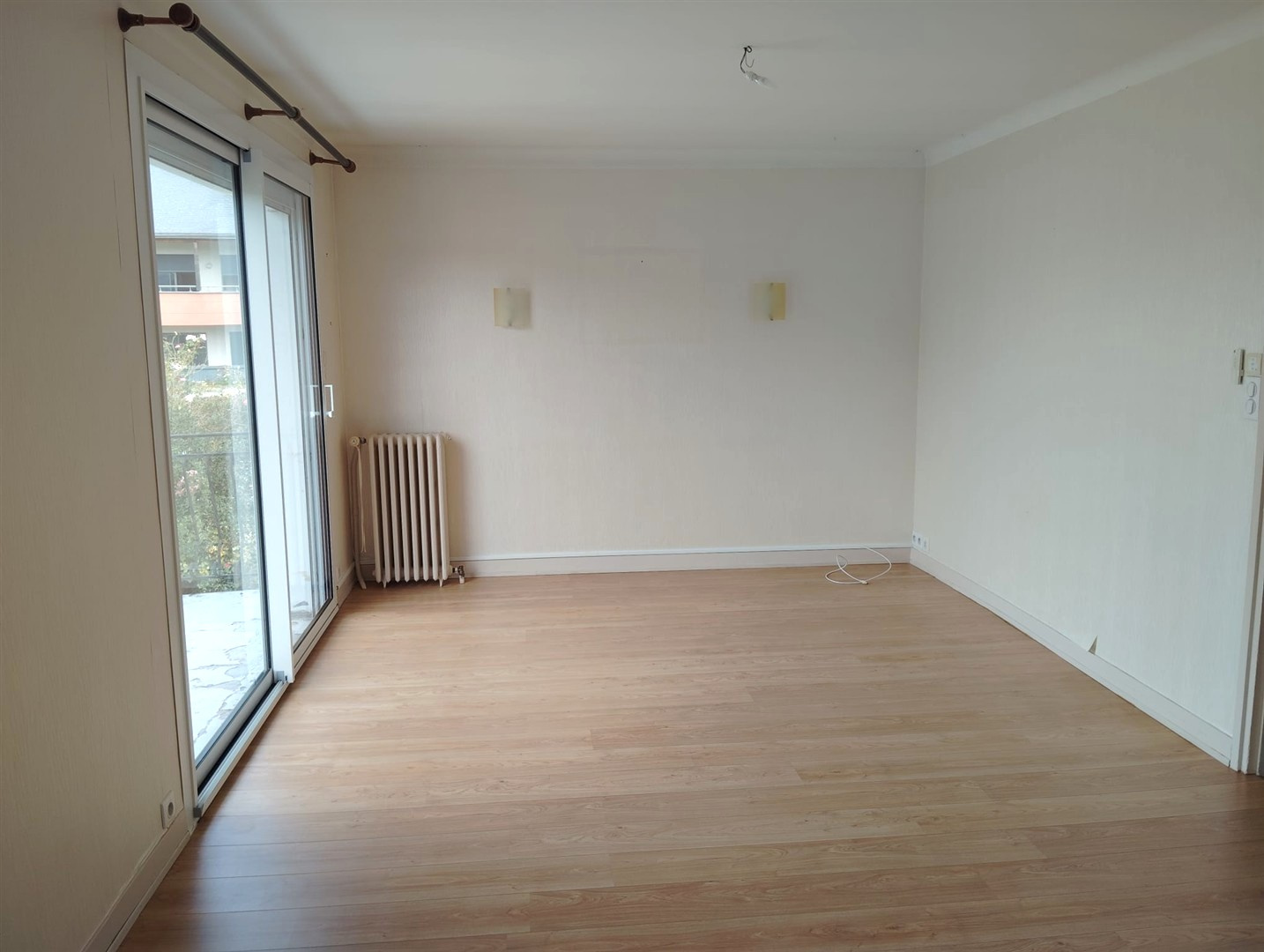 Laissez-vous séduire par son potentiel et son emplacement !SAINT REMY SUR AVRE