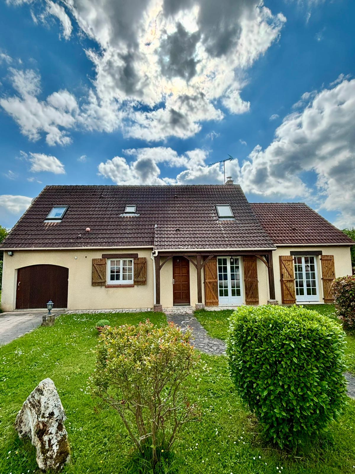 MAISON LUMINEUSEDAMPIERRE-SUR-AVRE