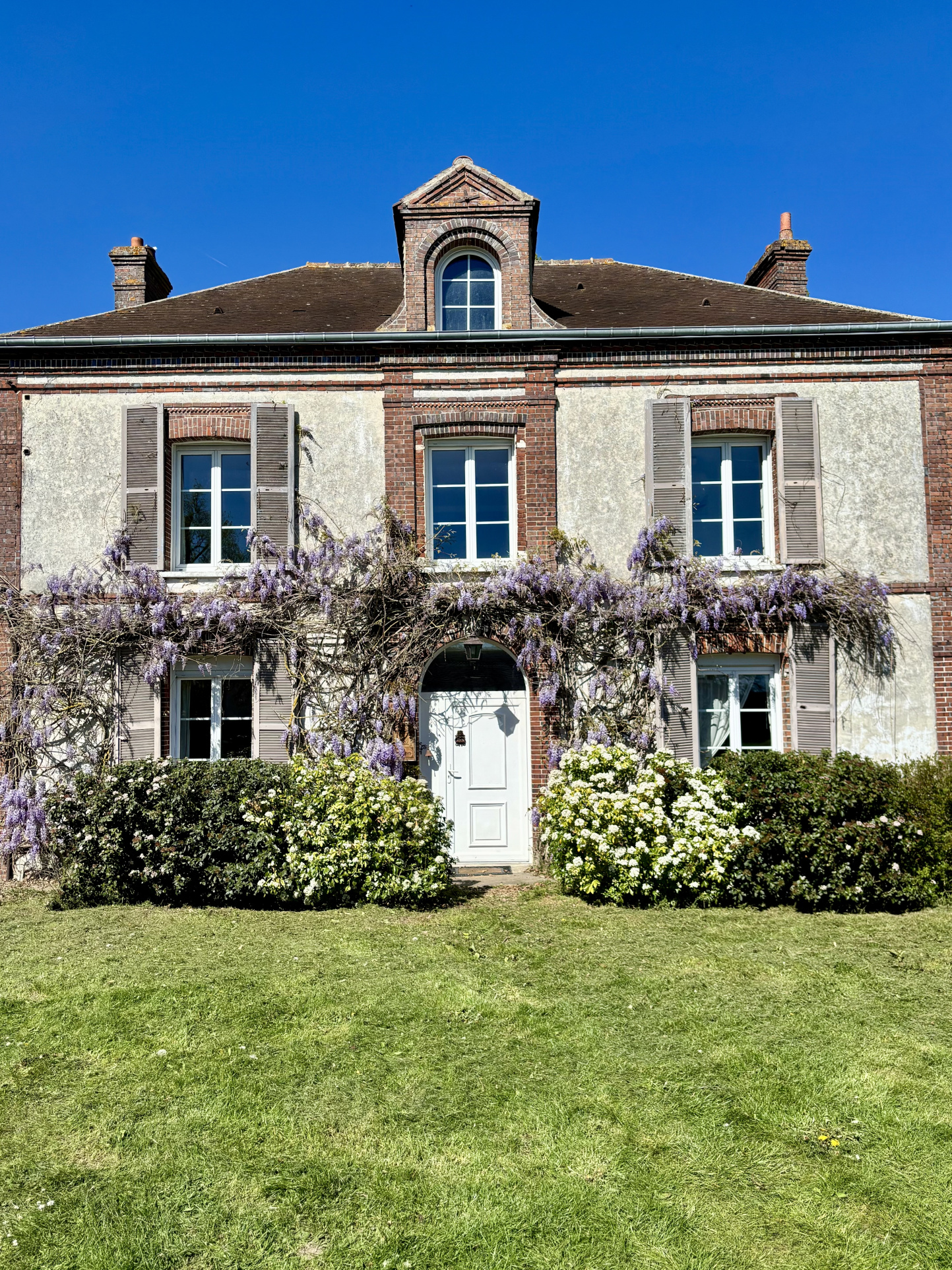 Elégance et authenticité pour cette demeure ancienne rénovée3\' NONANCOURT