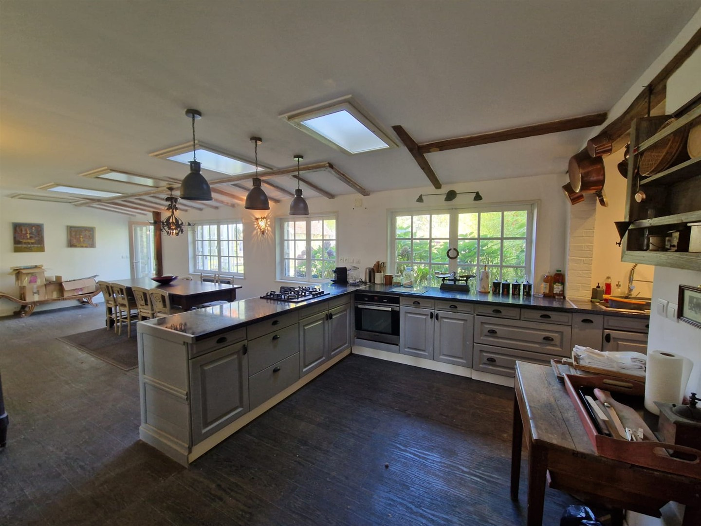 Elégance et authenticité pour cette demeure ancienne rénovée3\' NONANCOURT