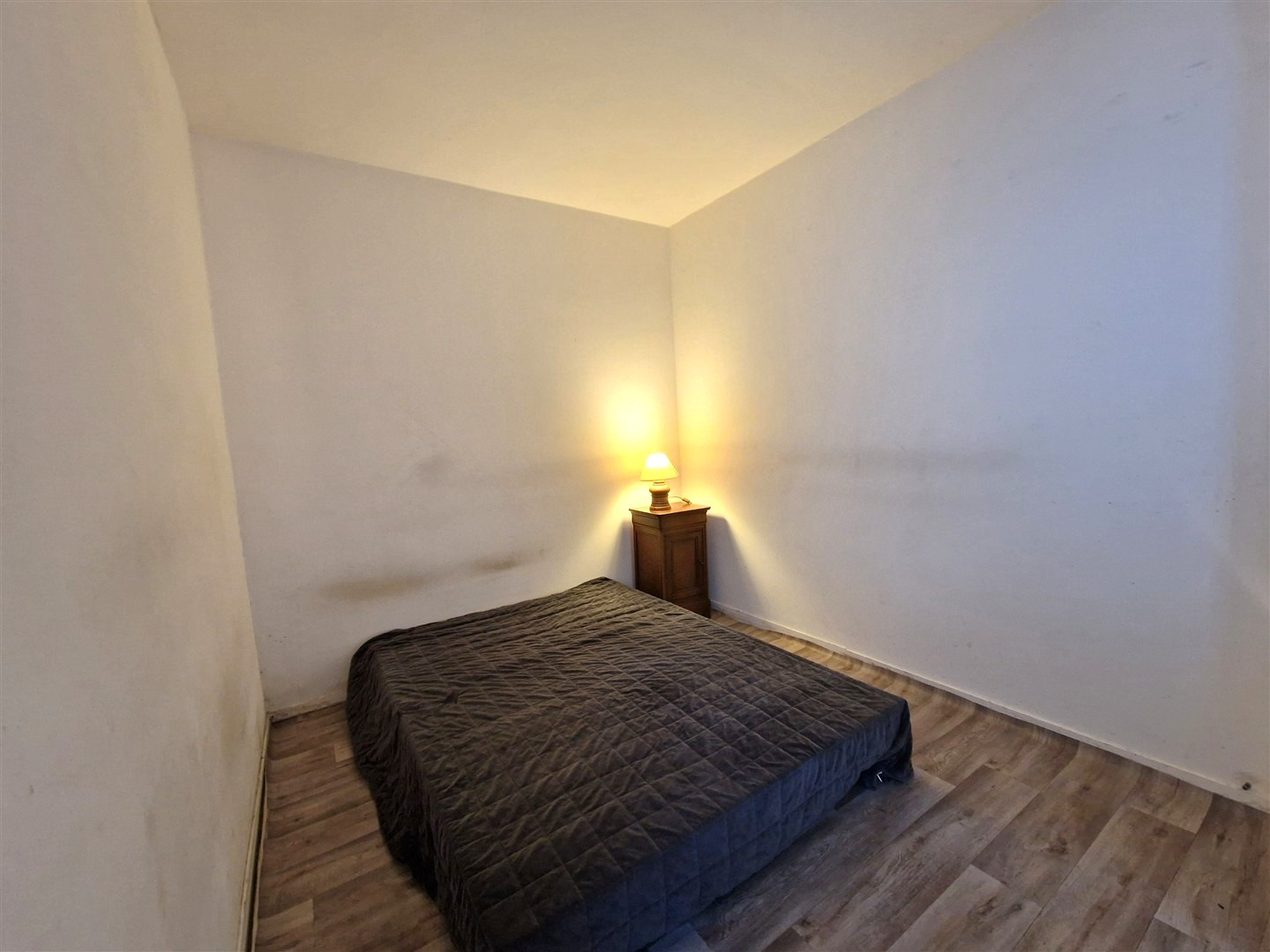 Un bien rare à découvrir sans tarder, offrant un beau potentiel pour créer la maison de vos rêves !Secteur NONANCOURT