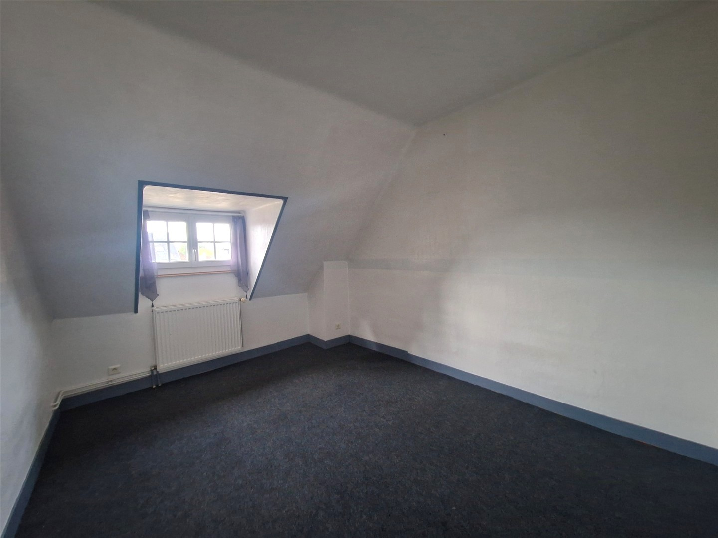 Immeuble de caractère avec local commercial loué et appartementNONANCOURT, Ttes commodités