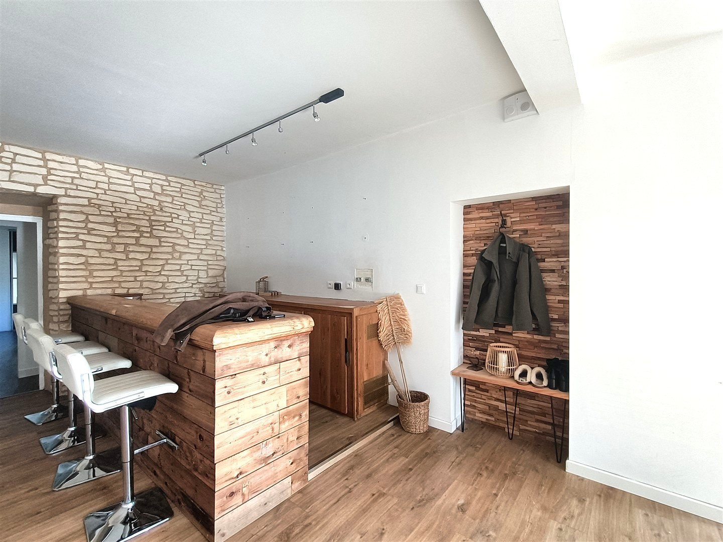 SPACIEUSE & LUMINEUSE !!Axe BREZOLLES - VERNEUIL/AVRE