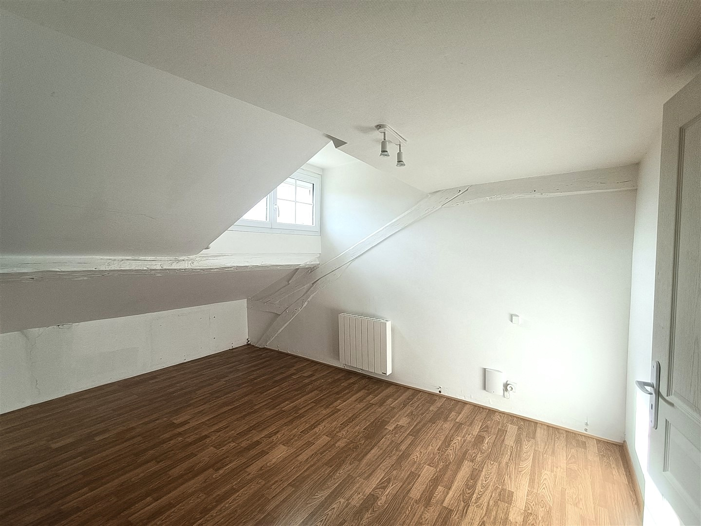 SPACIEUSE & LUMINEUSE !!Axe BREZOLLES - VERNEUIL/AVRE