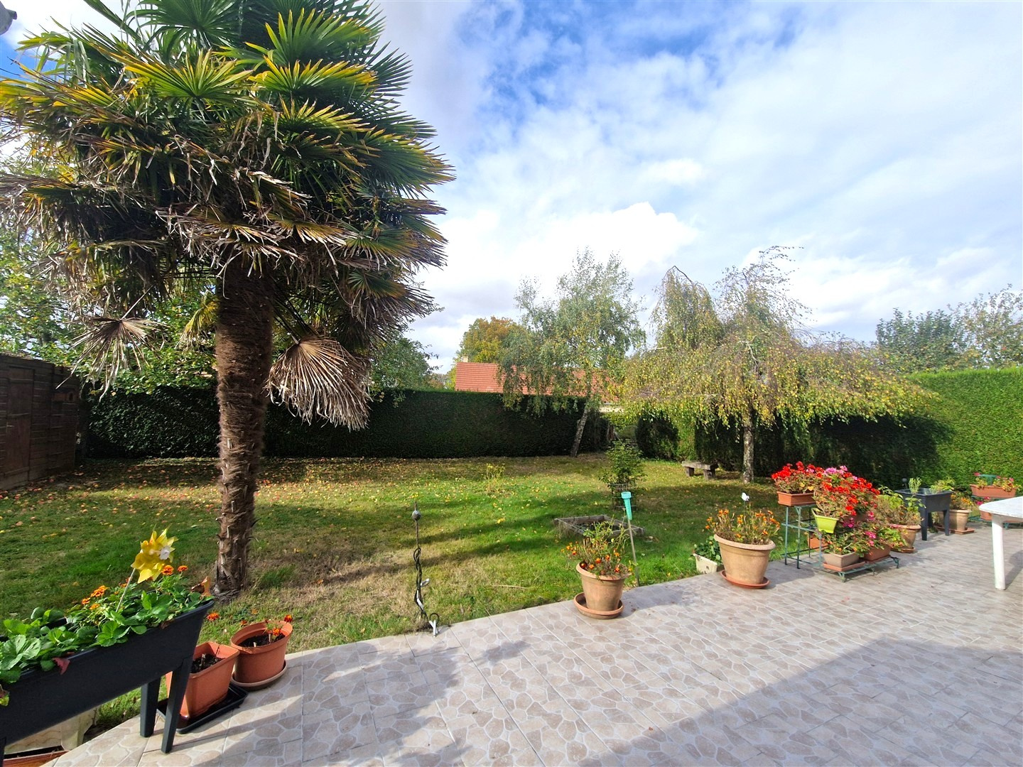 Maison familiale avec jardin et garage !DAMVILLE