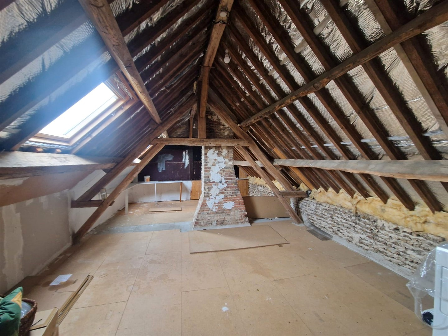 Un bien alliant charme de l'ancien et confort moderne, à visiter sans tarder !LA MADELEINE DE NONANCOURT, LA-MADELEIN-DE-NONANCOURT