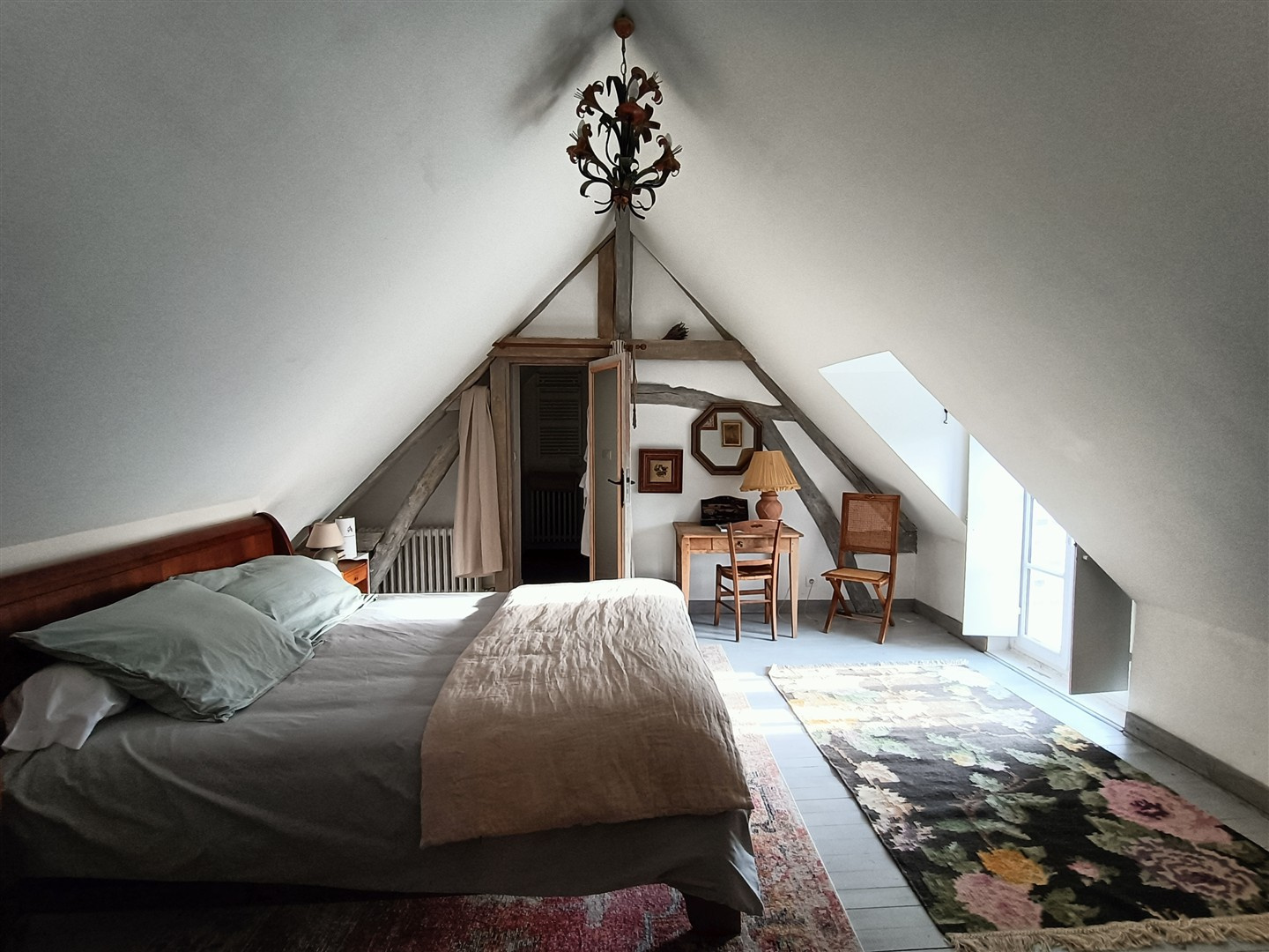 PROPRIETE DANS HAMEAU AU CALMESENONCHES