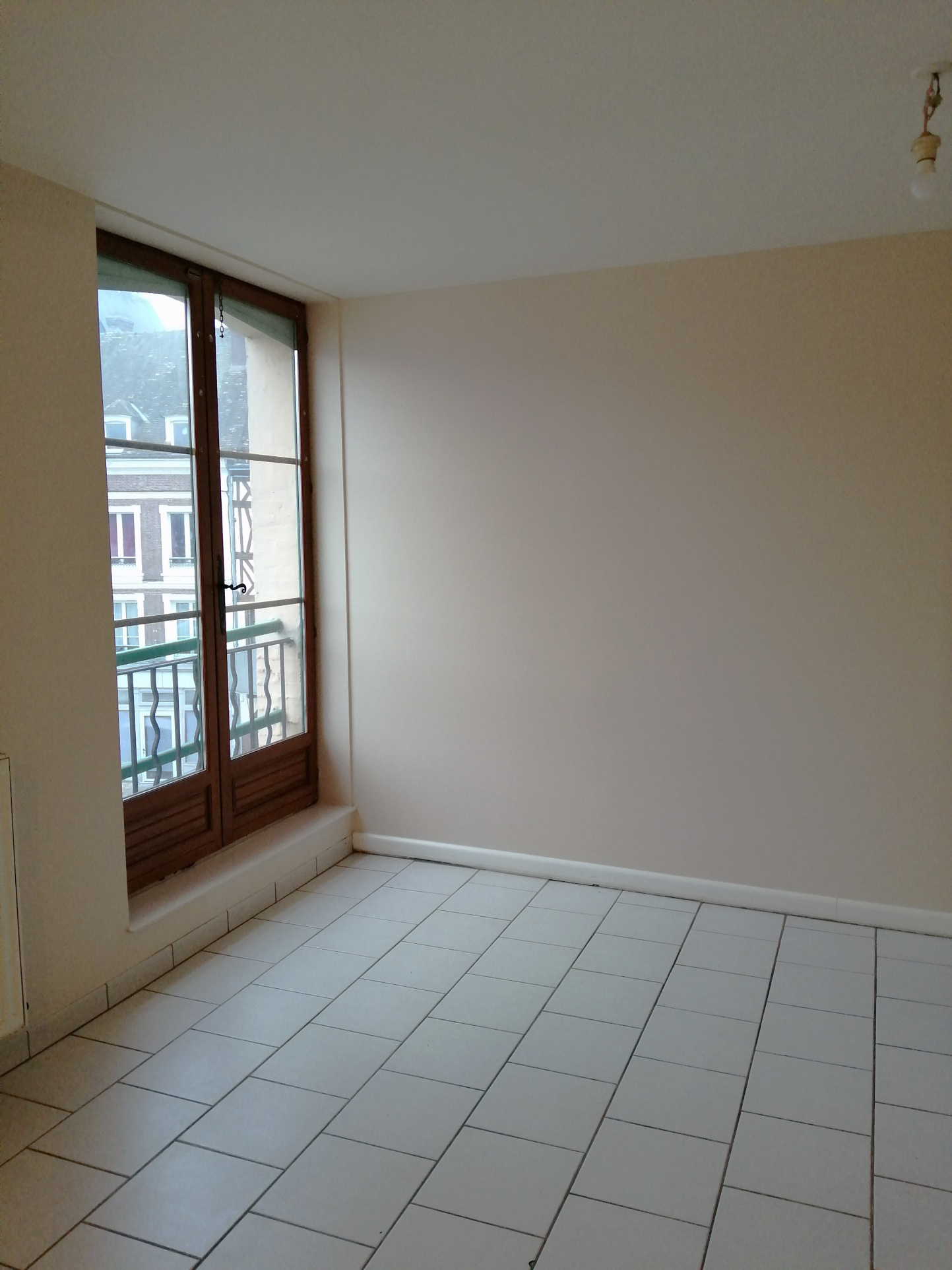 TOUTES COMMODITES SUR PLACE !3\' NONANCOURT