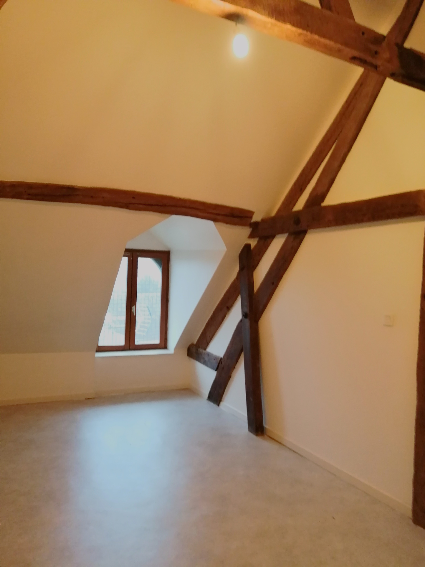 TOUTES COMMODITES SUR PLACE !3\' NONANCOURT