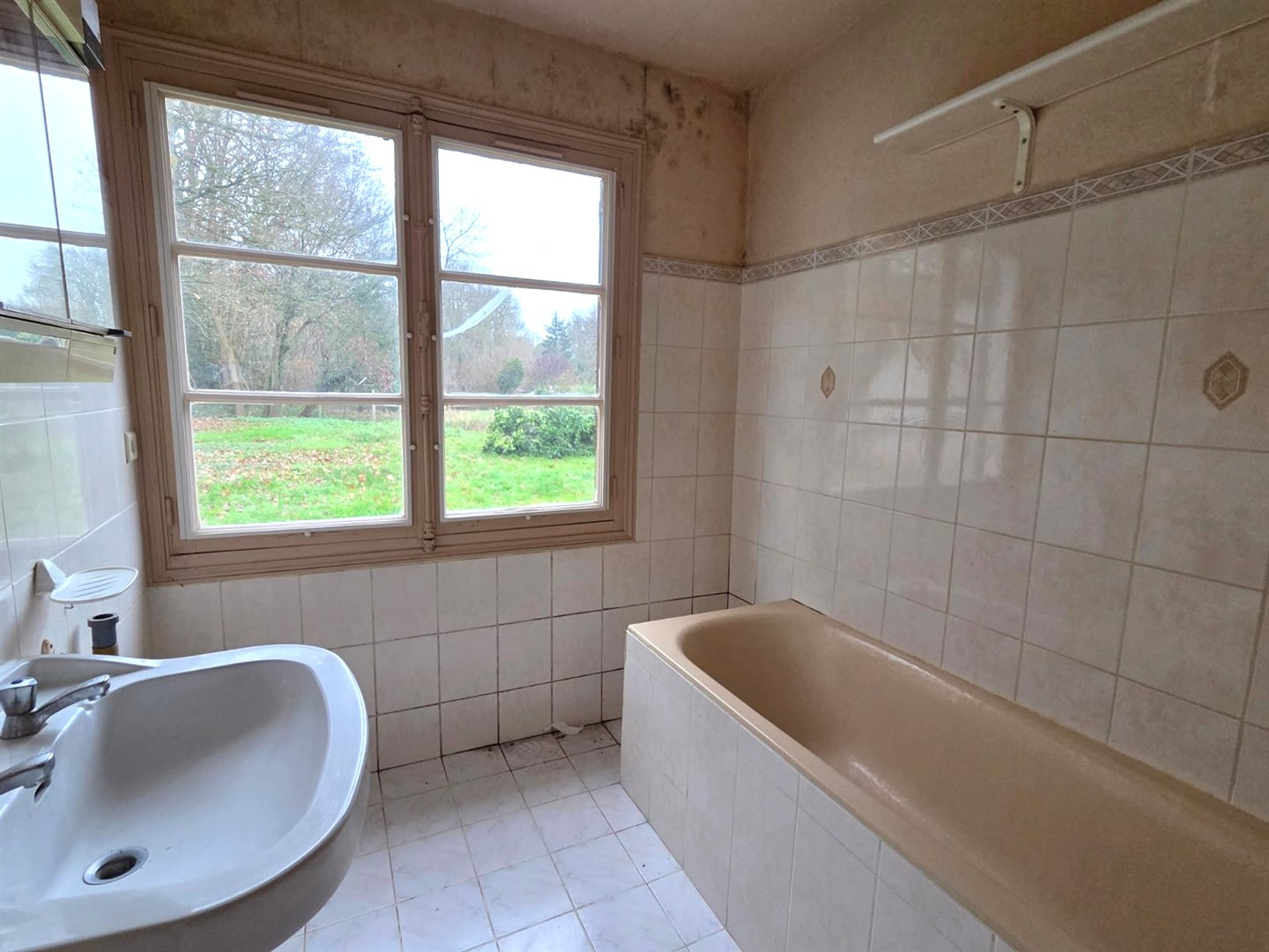 MAISON ANCIENNE A RENOVERSAINT-GERMAIN-SUR-AVRE