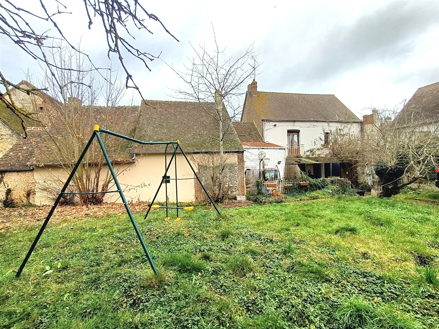 IDÉAL POUR UN INVESTISSEMENT LOCATIF SÉCURISÉ !!15\' DREUX, Plein centre-ville