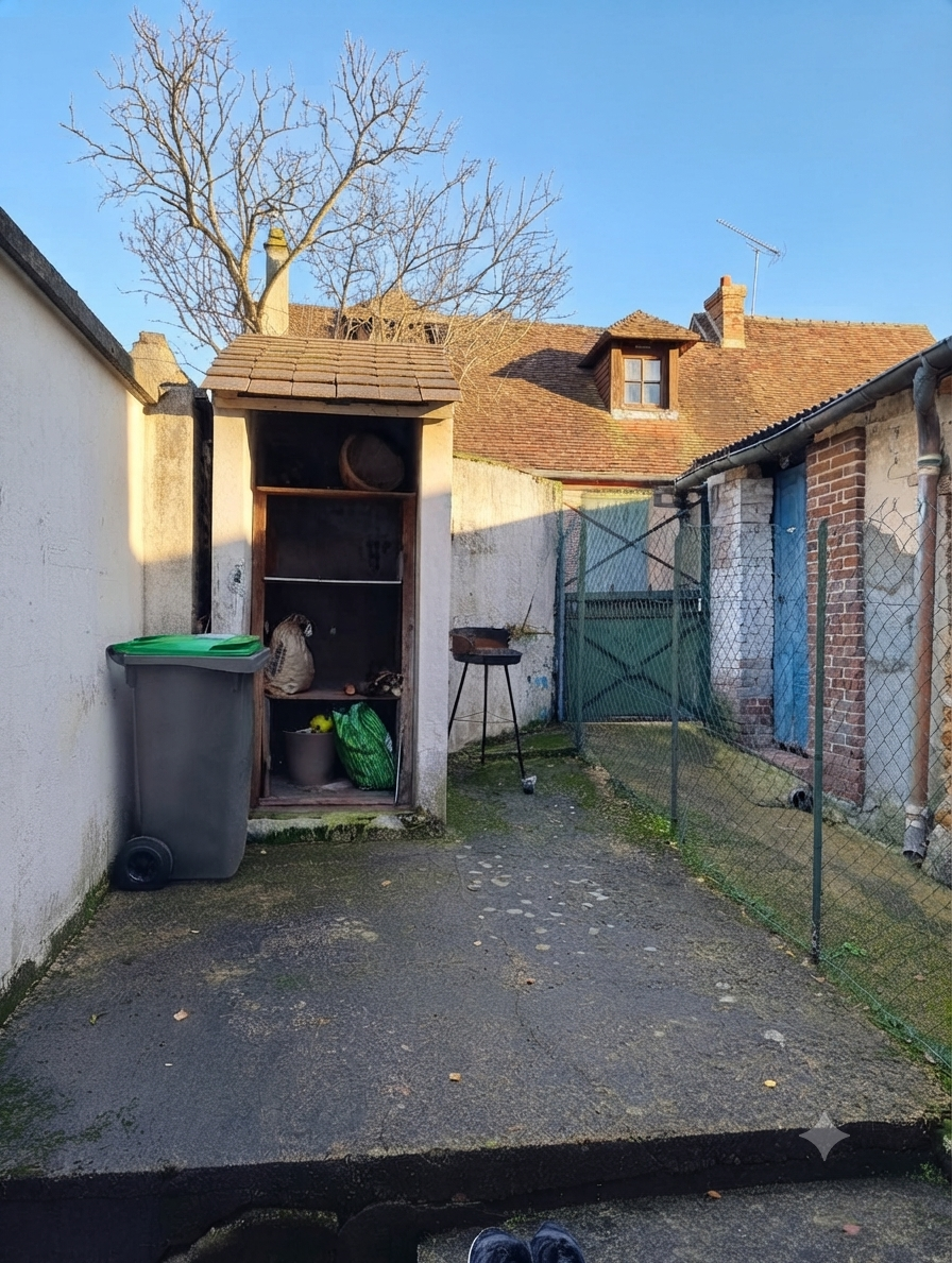 Une opportunité rare pour un premier achat, un investissement locatif ou un pied-à-terre en centre-ville !NONANCOURT, Ttes commodités