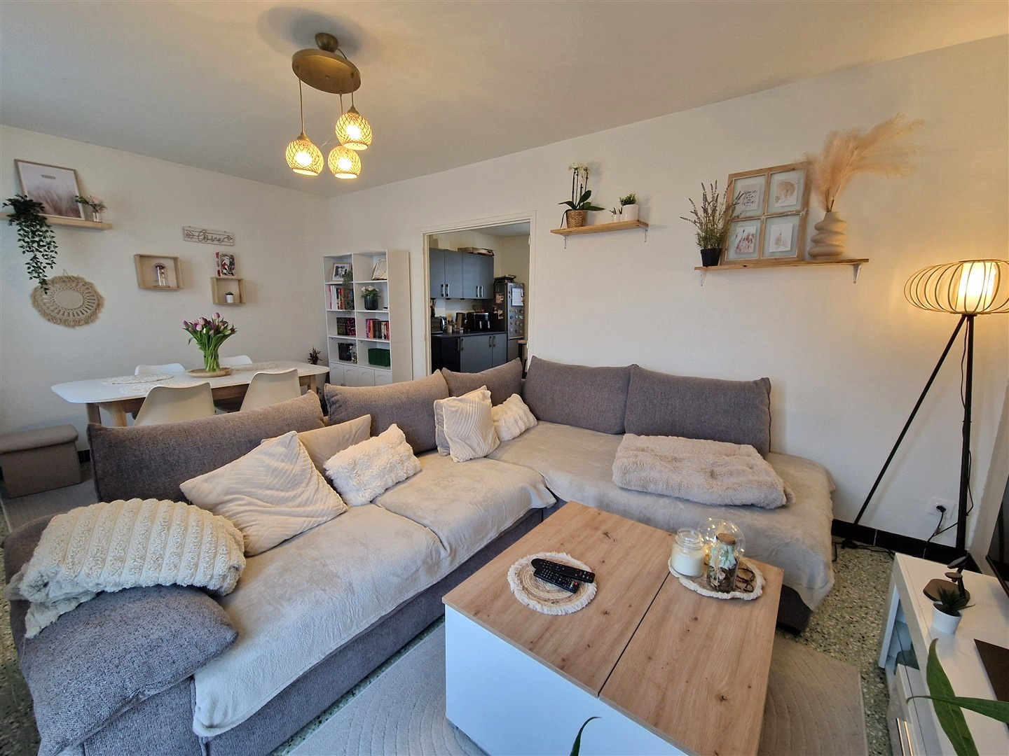 Un bien rare à visiter rapidement !LA MADELEINE DE NONANCOURT