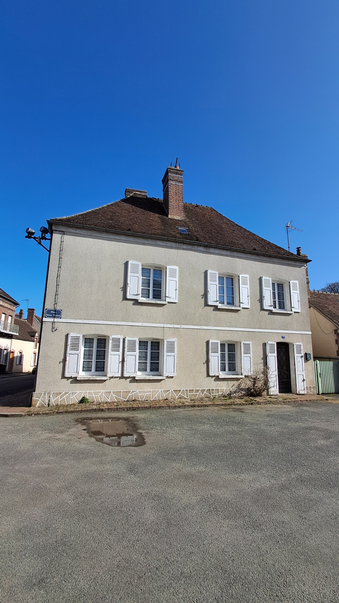 MAISON DE VILLE DANS VILLAGE DU PERCHELA Ferté VIDAME