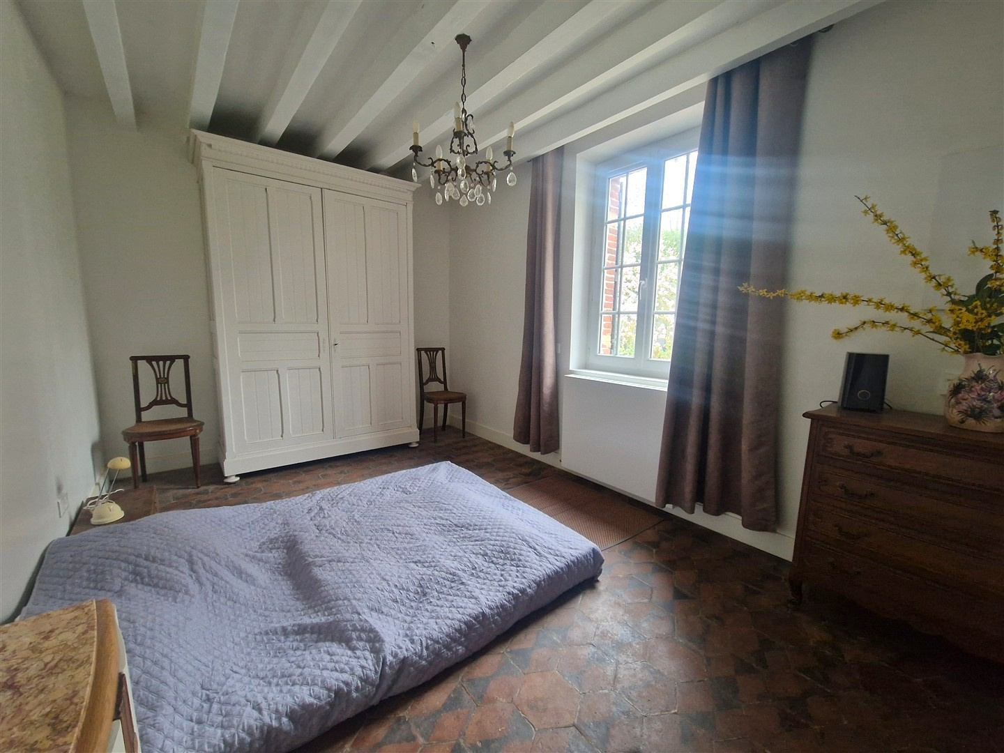 Coup de cœur ! Fermette de charme avec dépendances et vaste jardin arboré.Secteur MARCILLY LA CAMPAGNE