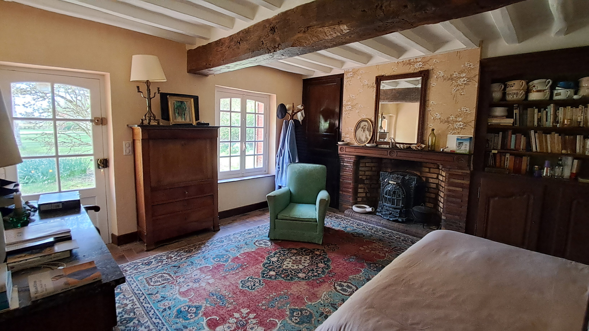 Propriété avec dépendances et grand terrainLA Ferté VIDAME