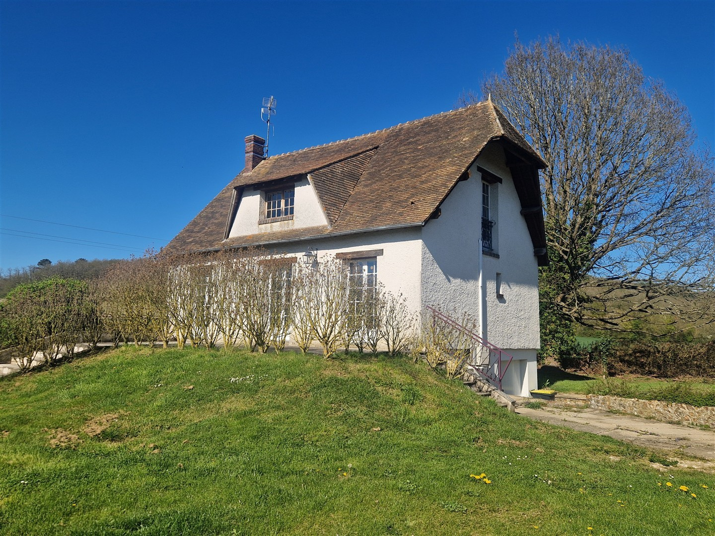 À VISITER SANS PLUS TARDER !BREUX-SUR-AVRE
