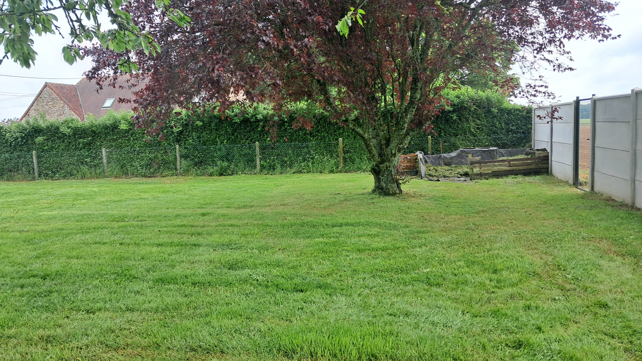MAISON TRADITIONNELLE DANS IMPASSE AU CALME