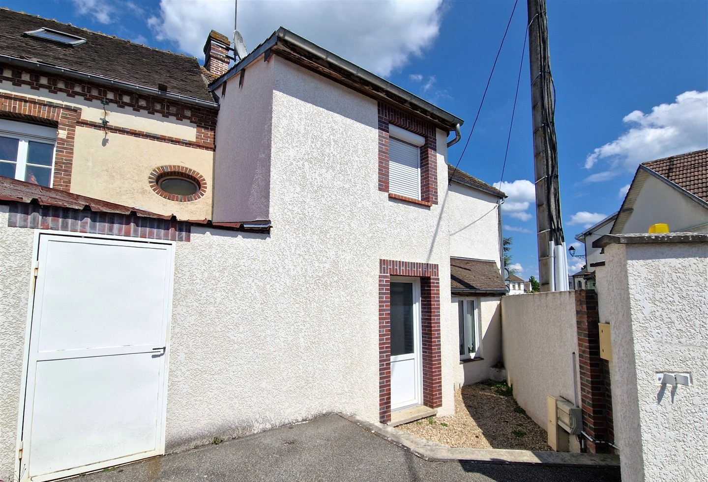 Un bien rare, idéal pour investisseurs à la recherche d’un bien immobilier sécurisé et sans travaux !SAINT REMY SUR AVRE