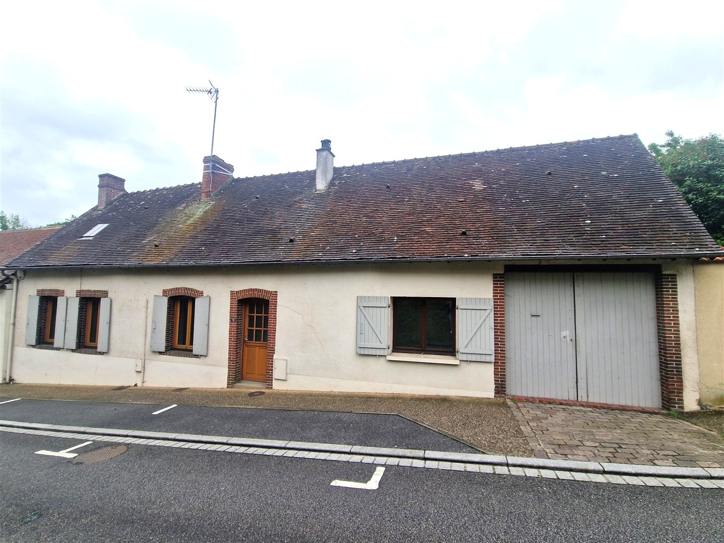 MAISON DE VILLE ANCIENNELA MADELEINE DE NONANCOURT