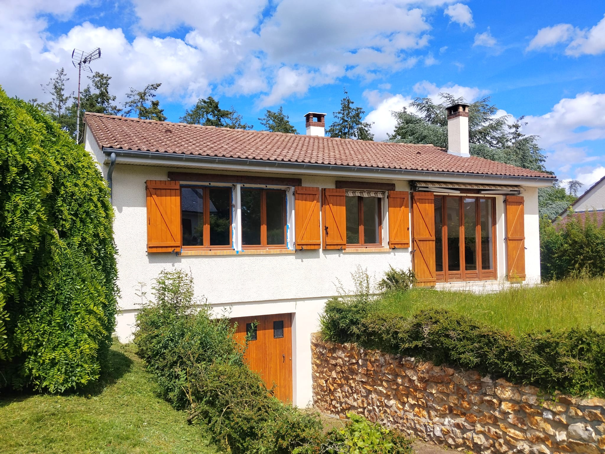 À VISITER SANS PLUS TARDER !SAINT LUBIN DES JONCHERETS