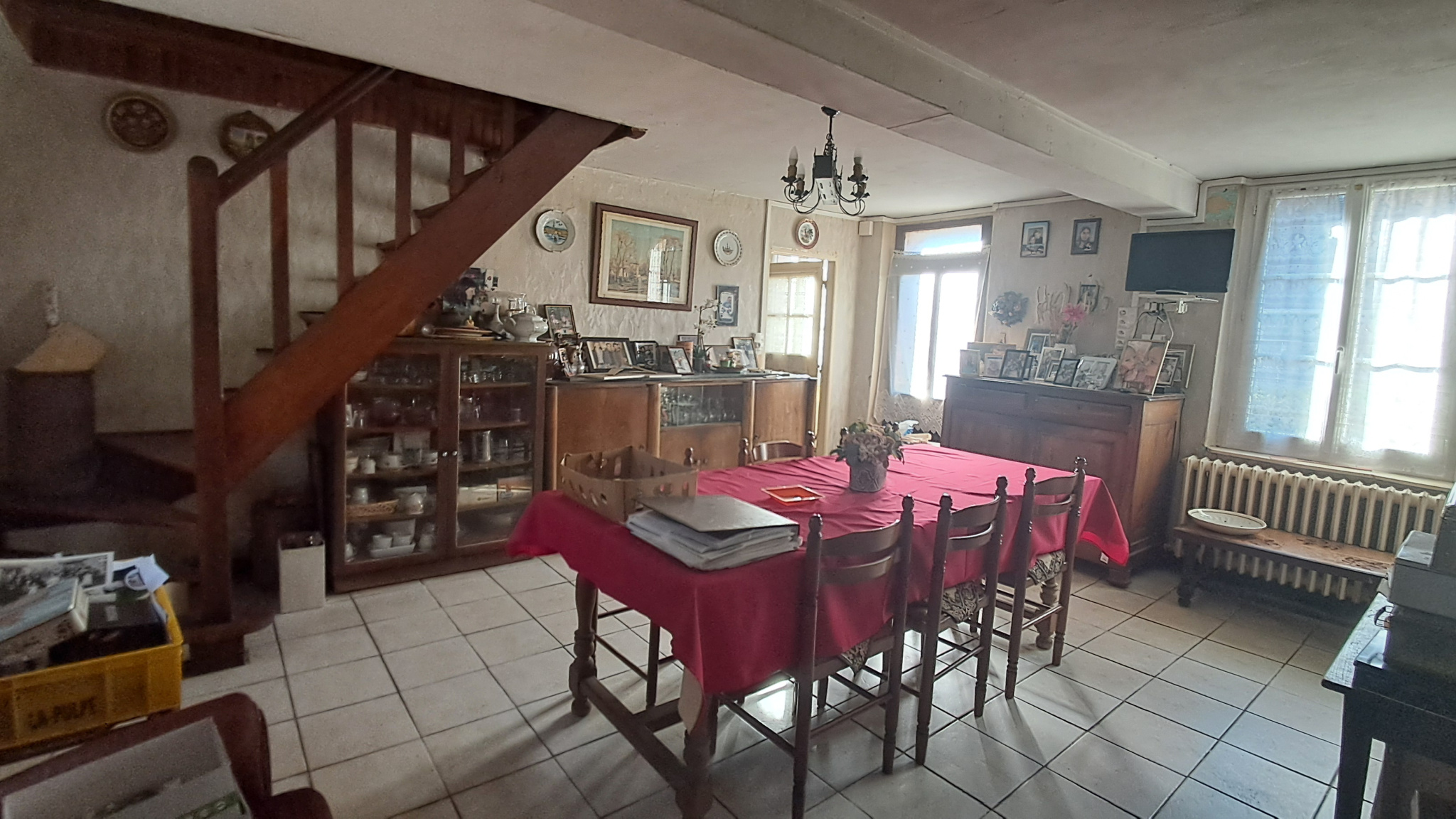Ancien corps de ferme avec grand terrainSENONCHES