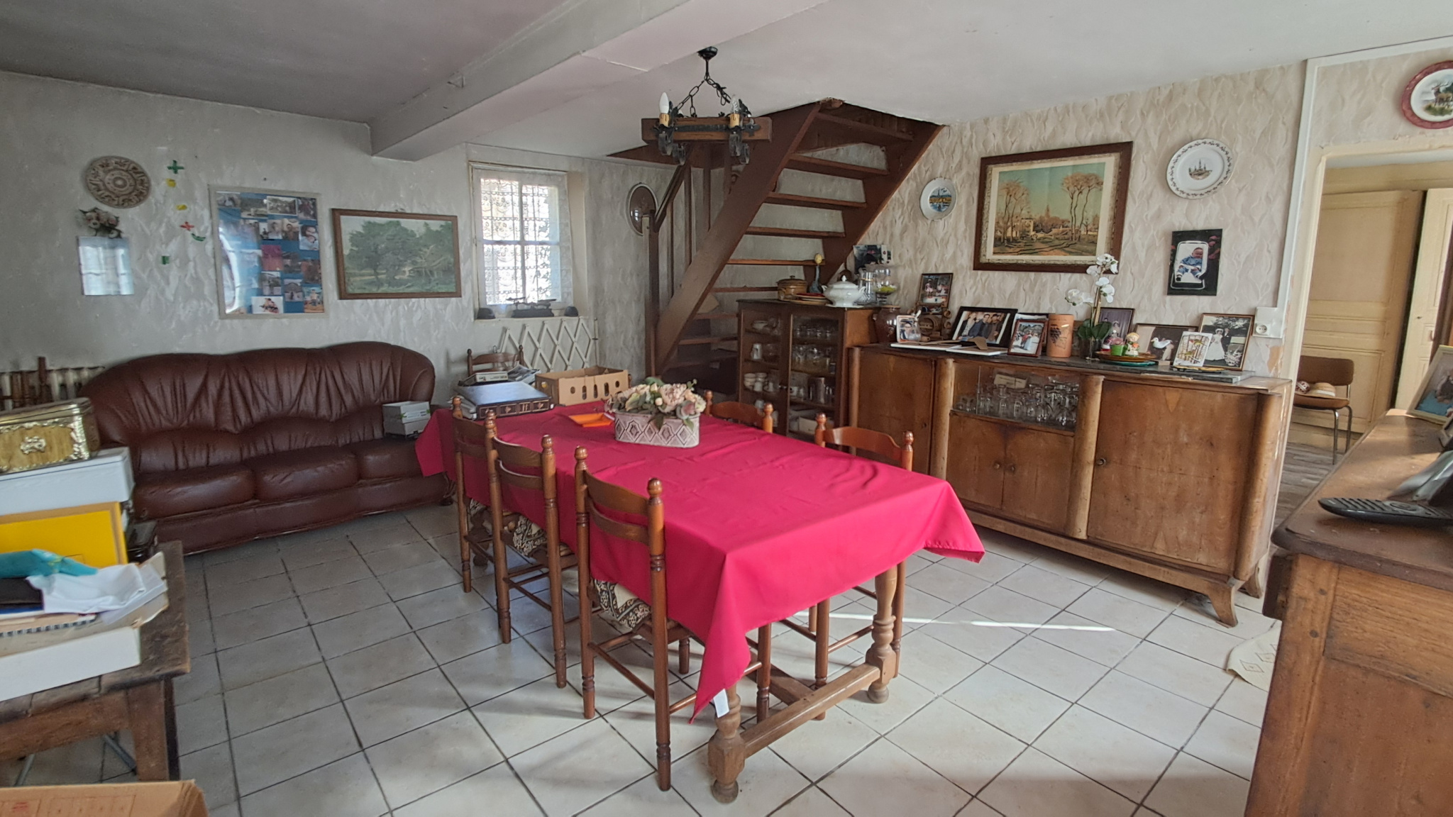 Ancien corps de ferme avec grand terrainSENONCHES